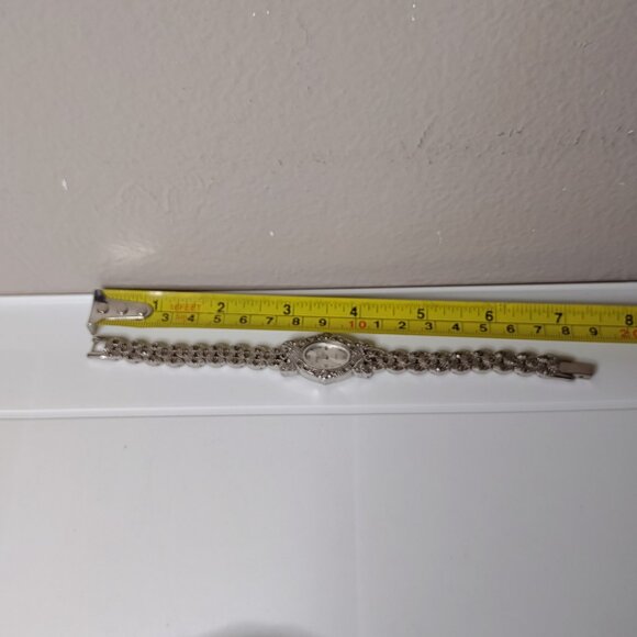 Very Pretty Armitron Now Watch - Picture 10 of 15